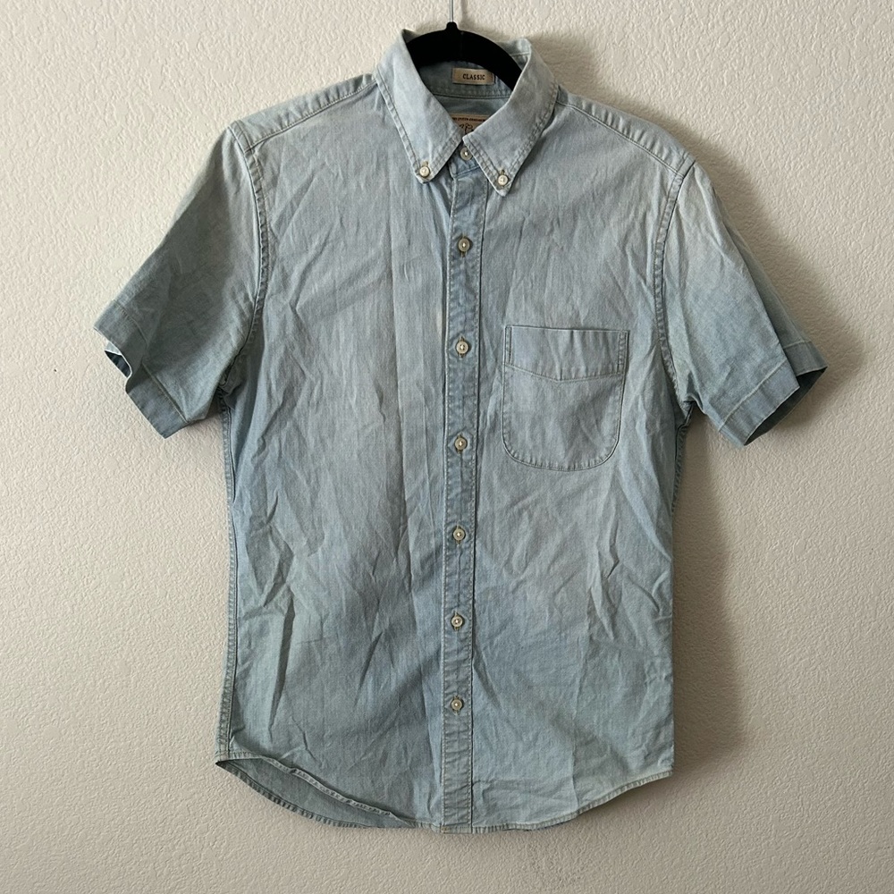 2 for $6 ! Crew Classic Chambray Short Sleeve Button Down